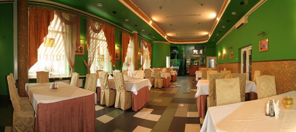 Volter Hotel Lviv Bagian luar foto