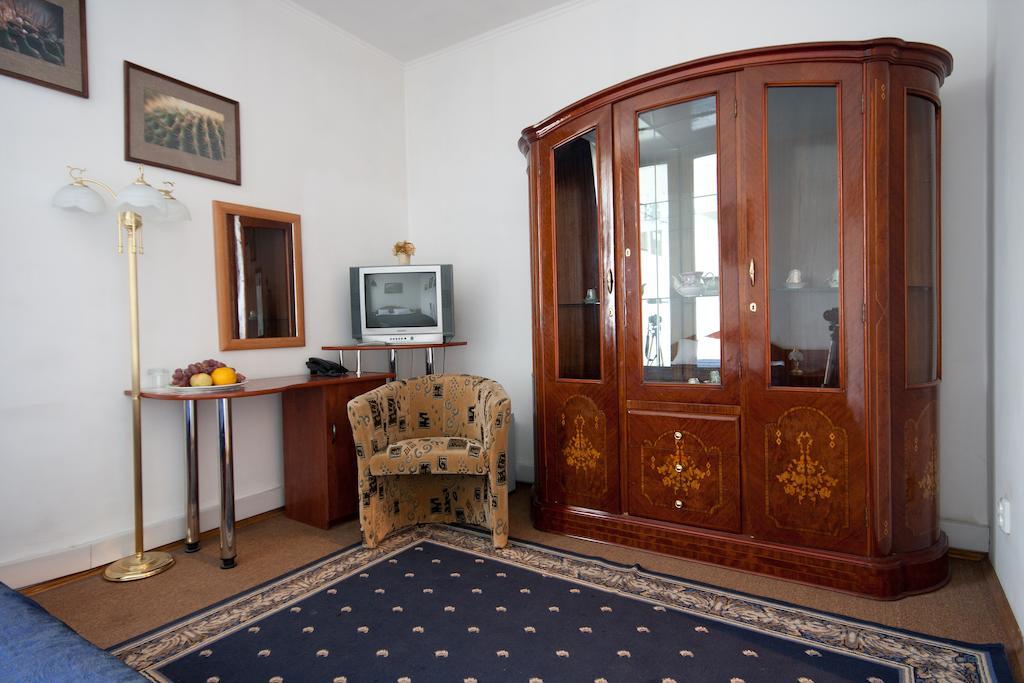 Volter Hotel Lviv Bagian luar foto