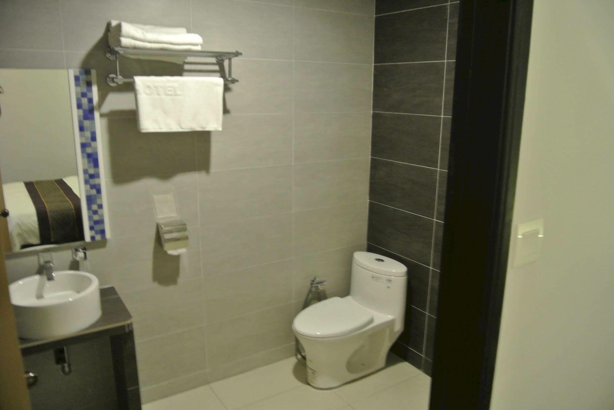 Volter Hotel Lviv Bagian luar foto